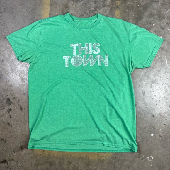 Of A Revolution O.A.R Band T-Shirt sz XL This Town 2008 All Sided 2000s Concert - Picture 2 of 3